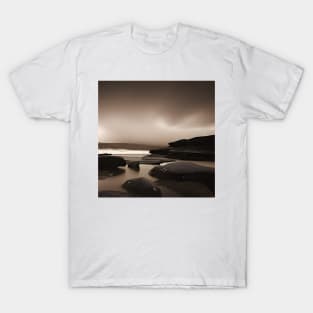 Victorian Coastal Landscape Rocks Photo T-Shirt